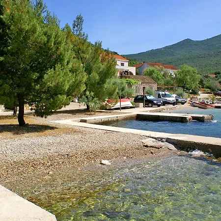 Luka Dubrava 13632a Apartment